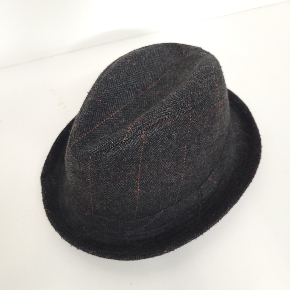 Fedora Impermeable by Weatherproof Grey Plaid pattern Size M/L Hat - Picture 6 of 9